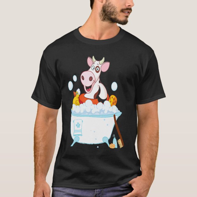 Cow Taking Bath Animal Cows T Shirt (Framsida)