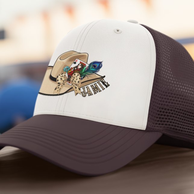 Cowboy Hat-uppspelningskort och Peacock-Truckerkep Keps (Cute western themed cowboy hat with special collection items in hat band.  Customize this one too!)