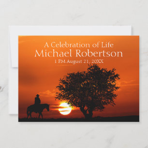 Cowboy Rides Horse vid Sundown Firande of Life Inbjudningar