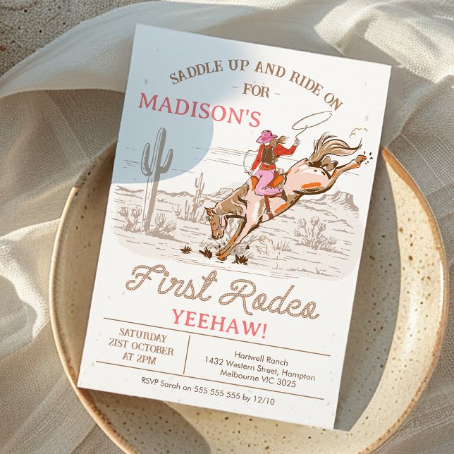 Cowgirl Brown First Rodeo 1:a födelsedagen Inbjudningar (Girls First Rodeo Birthday Invitation, First Rodeo 1st Birthday Invite Cowgirl Horse Wild West)