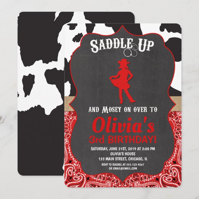 Cowgirl födelsedag inbjudan till svart röd ko (Fram/baksida)