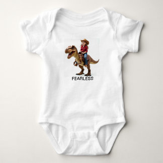 Cowgirl ridande en T-Rex Fearless T Shirt