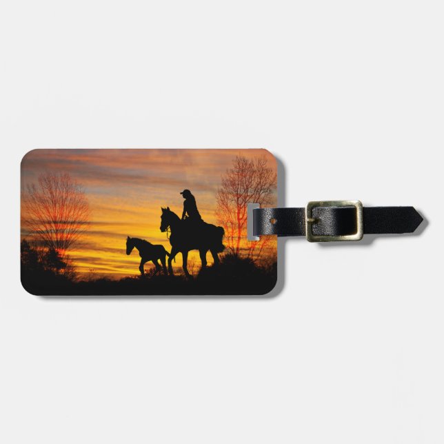 Cowgirl Sunset Horseback Ride Luggage Tag Bagagebricka (Horisontell Framsida)