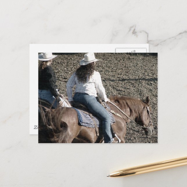 Cowgirls on a Rodeo Horses Vykort (Fram/Back In Situ)