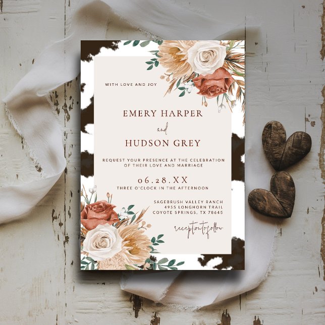 Cowhide Land Westerna Cowboy Boho Blommigt Bröllop Inbjudningar (western wedding invitation cowhide boho floral ranch country barn terracotta rust watercolor)