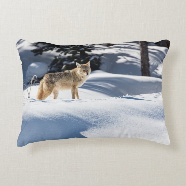 Coyote Cozy Stuga Vinter Stuga Dekor Prydnadskudde (Framsidan)