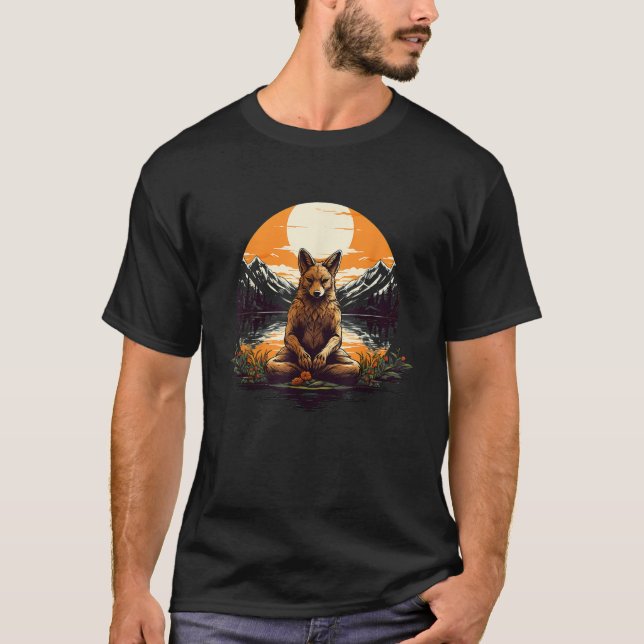 Coyote Meditation Yoga T Shirt (Framsida)