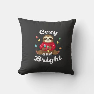 Cozy And Bright Sloth Christmas Lights (2) Kudde