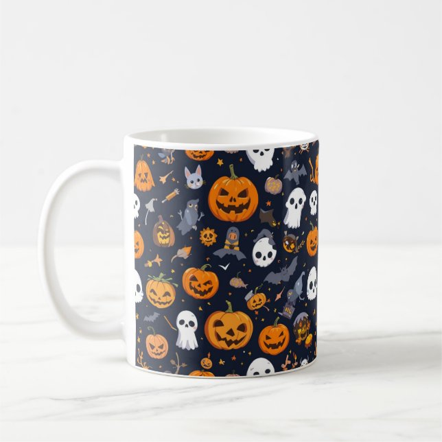Cozy Black Background Ghost & Pumpkin All-Over Pat Kaffemugg (Vänster)