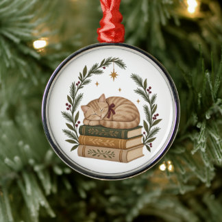 Cozy Christmas Cat Sleeping on Vintage Books Julgransprydnad Metall