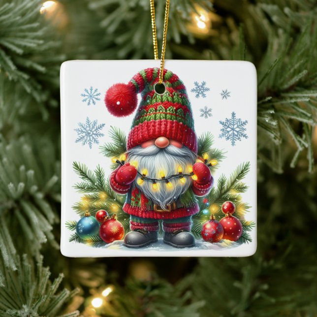 Cozy Christmas Gnome Art – Festive Holiday Julgransprydnad Keramik (Träd)