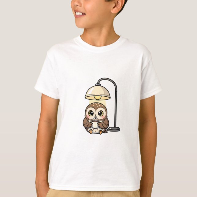Cozy Coffee Owl Under Lamp Kids T Shirt (Framsida)