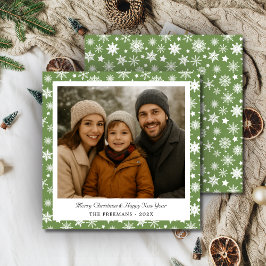Cozy Green and White Snowflakes Holiday Photo Julkort