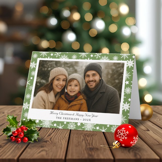Cozy Green Snowflakes Christmas Photo Holiday Card Helgkort (Festive green and white snowflake Christmas photo card)