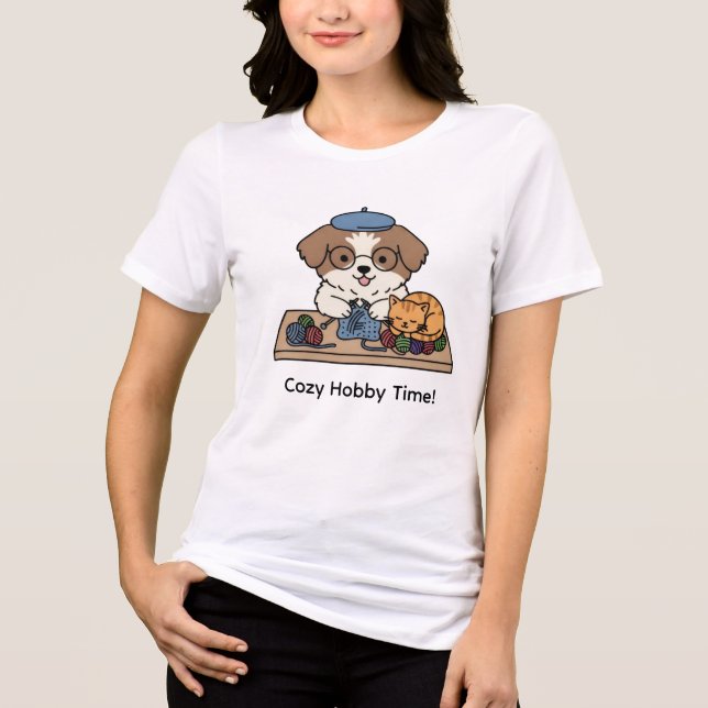 Cozy Hobby Time Dog and Cat Knitting Art T Shirt (Framsida)