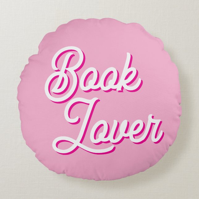 Cozy Pink Book Lover Round Throw Pillow Rund Kudde (Framsidan)