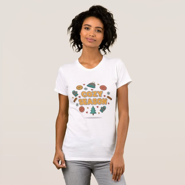 Cozy Season Holiday Elements – Style B T Shirt (Hel framsida)