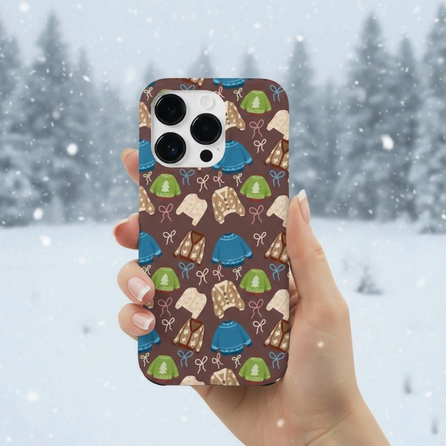 Cozy Sweaters & Ribbons Pattern Phone Case (Skapare uppladdad)