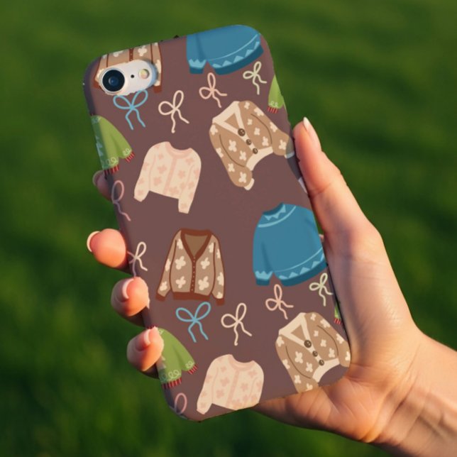 Cozy Sweaters & Ribbons Pattern Phone Case Case-Mate iPhone Skal (Skapare uppladdad)