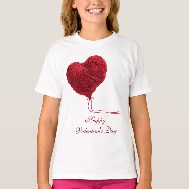 Cozy Yarn Heart for Valentines T Shirt (Framsida)