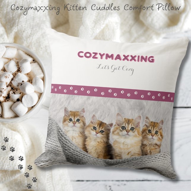 Cozymaxxing Kitten Cuddles Comfort Pillow Kudde (Invite heartwarming comfort into your space with the Cozymaxxing Kitten Cuddles Throw Pillow)