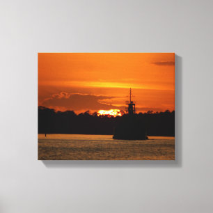 Crab Boat i solnedgången på Bay 11 x 14 Canvastryck