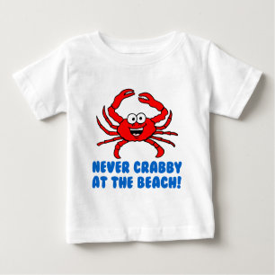 Crabby vid stranden. tee