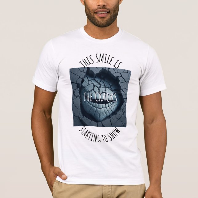 Crack A Smile T Shirt (Framsida)