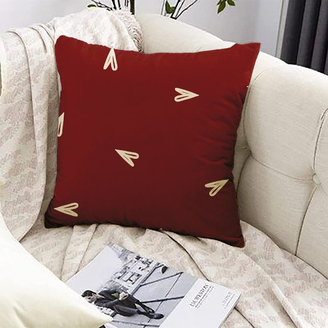 Crämhjärtan på Burgundy - Minimal Valentine Kudde (Skapare uppladdad)
