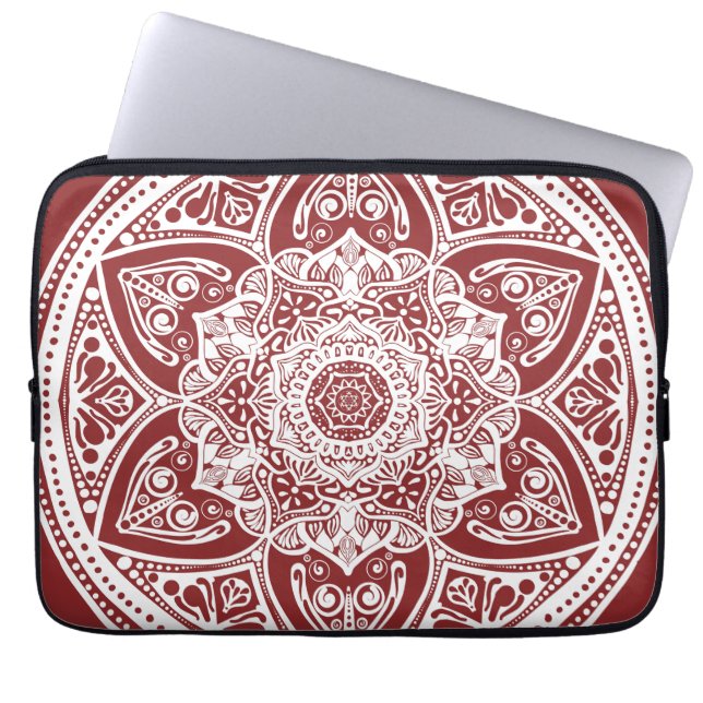 Cranberry Mandala Laptop Sleeve (Framsidan)