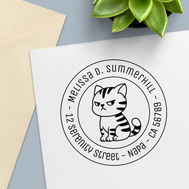 Cranky Tabby Cat Round Address Självfärgande Stämpel (Skapare uppladdad)