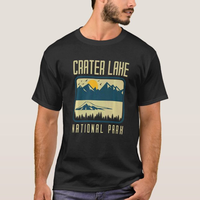 Crater Lake National Park Hiking Vacation  12 T Shirt (Framsida)