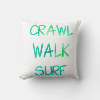Crawlning Walk-Surfa med Gröntens teckensnitt Kudde