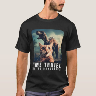 Crazy Cat Selfie Springa kan vara farligt. T Shirt