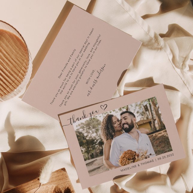 Cream Boho Simple Photo Heart Script Bröllop Tack Kort (Skapare uppladdad)