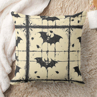 Cream Denim Grunge Patchwork with Fladdermus (2) Kudde
