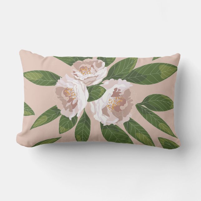 Cream Garden Harmony: Camellias och Greenery Lumbarkudde (Framsida)