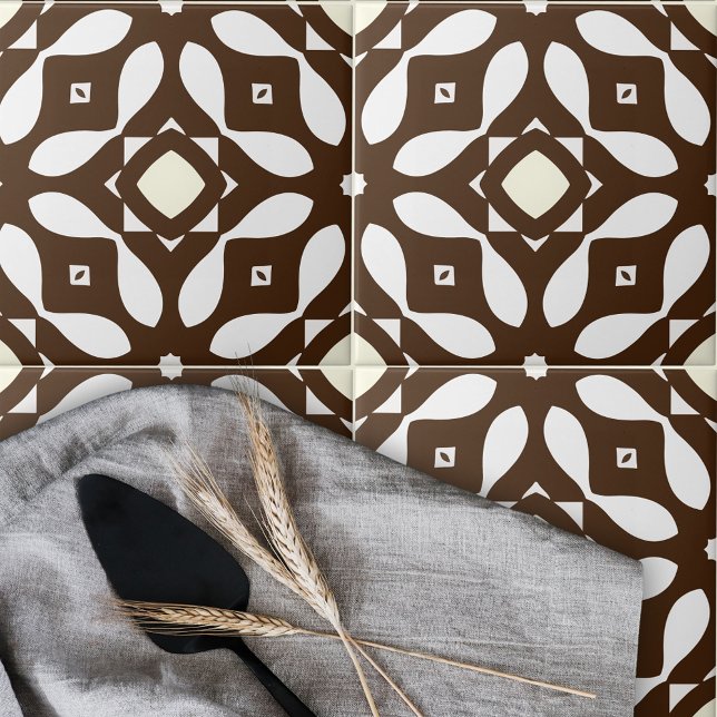 Creamy White och Brown Moroccan Mosaic Mönster Kakelplatta (Skapare uppladdad)