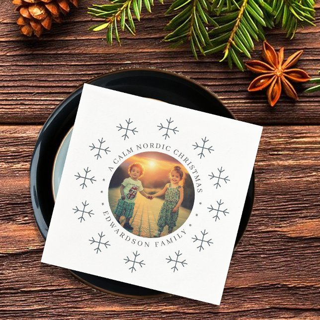 Create your own nordic family photo christmas pappersservett (Create your own family photo Nordic christmas napkins.)