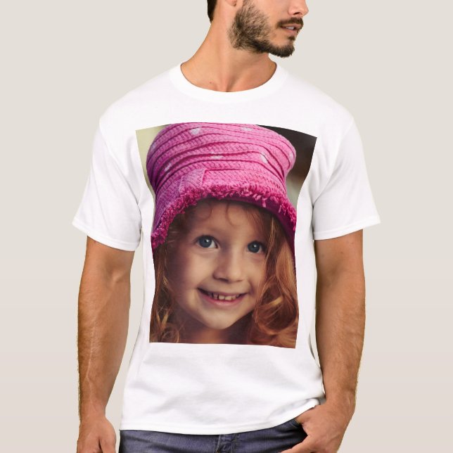 CREATE YOUR OWN PHOTO T-SHIRT (Framsida)