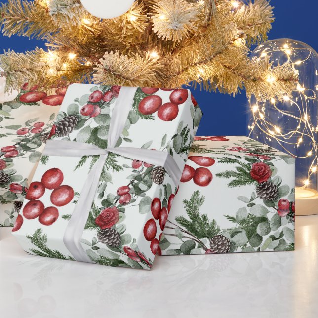 Create Your Own Red Holly & Pinecones Presentpapper (Helgdagar)