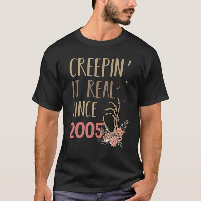 Creepin It Real Halloween Retro 2005 Holiday Spook T Shirt (Framsida)