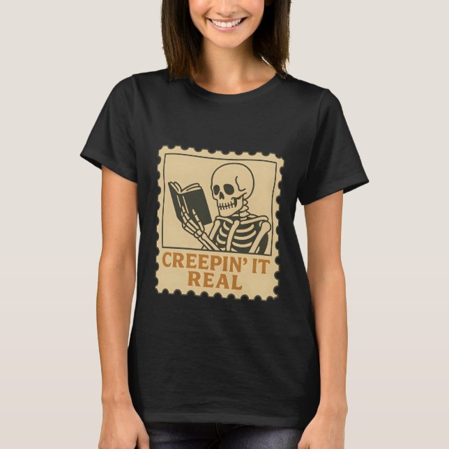 Creepin’ it Real - Skeleton Bok Älskare Halloween T Shirt (Framsida)