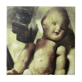Creepy Doll Kakelplatta