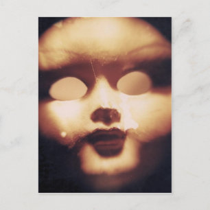 Creepy Doll Vykort