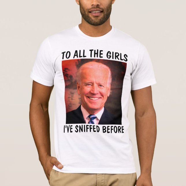 CREEPY JOE BIDEN FUNNY SNIFF T-SHIRTS (Framsida)