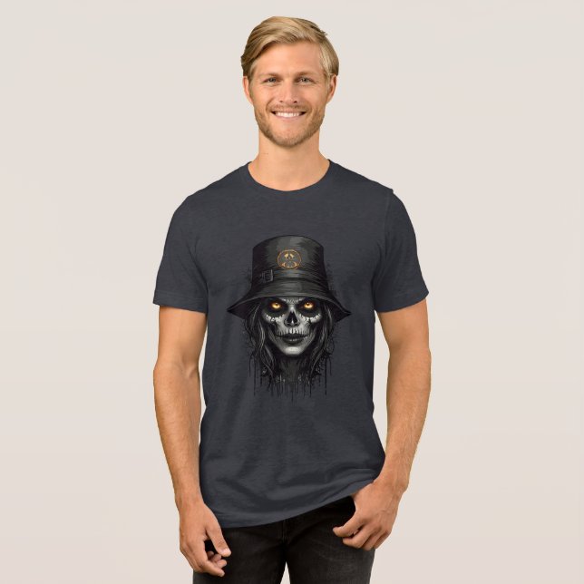 Creepy Skull Witch with Glowing Eyes Art T Shirt (Framsida Full)