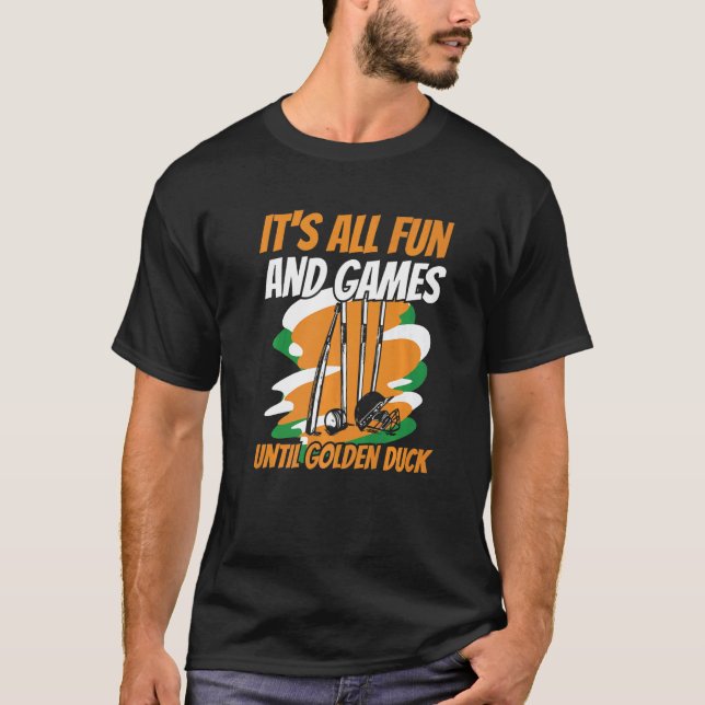 Cricket Game For An Indian Cricket Player T Shirt (Framsida)