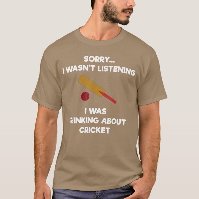 Cricket Game Roligt Lyssnande Fladdermus present T Shirt (Framsida)