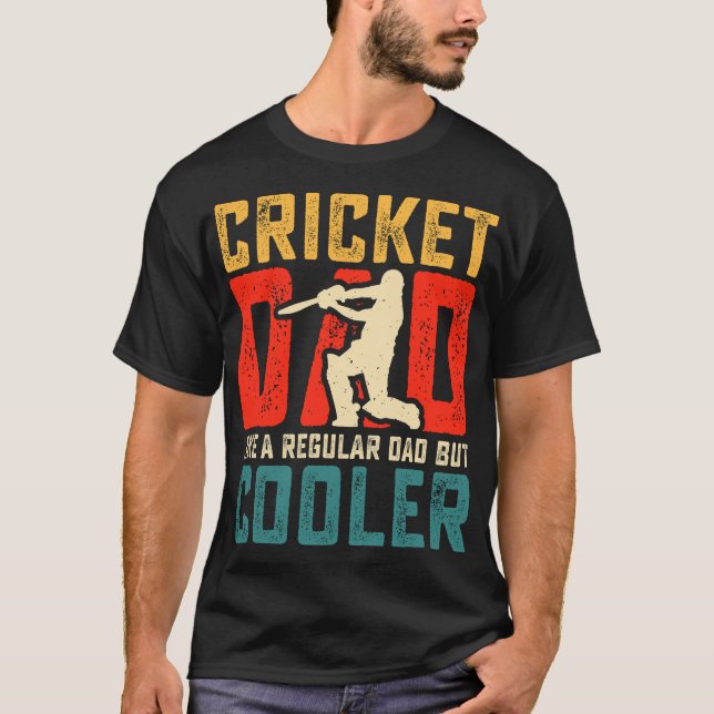 Cricket Pappa Digital Basic Mörk T-Shirt (Framsida)